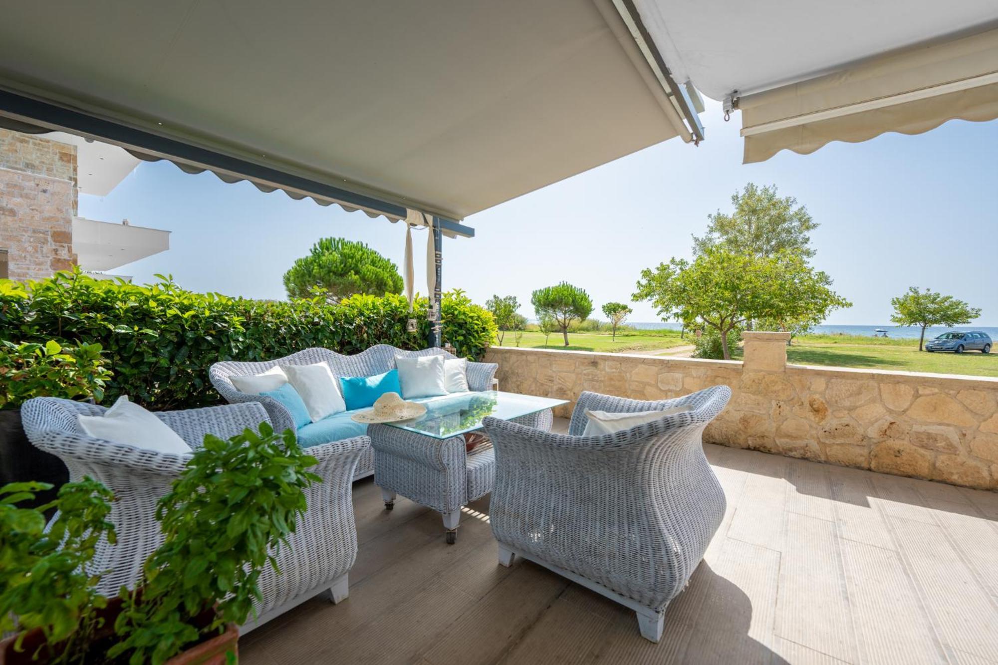 Di μare By Golden Host Apartment *
